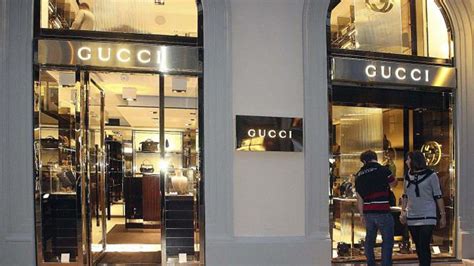 orari negozio gucci verona|negozi gucci oggi.